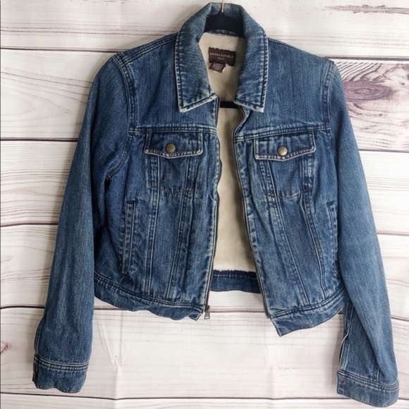 Banana Republic Jackets & Blazers - Jacket banana Republic size M